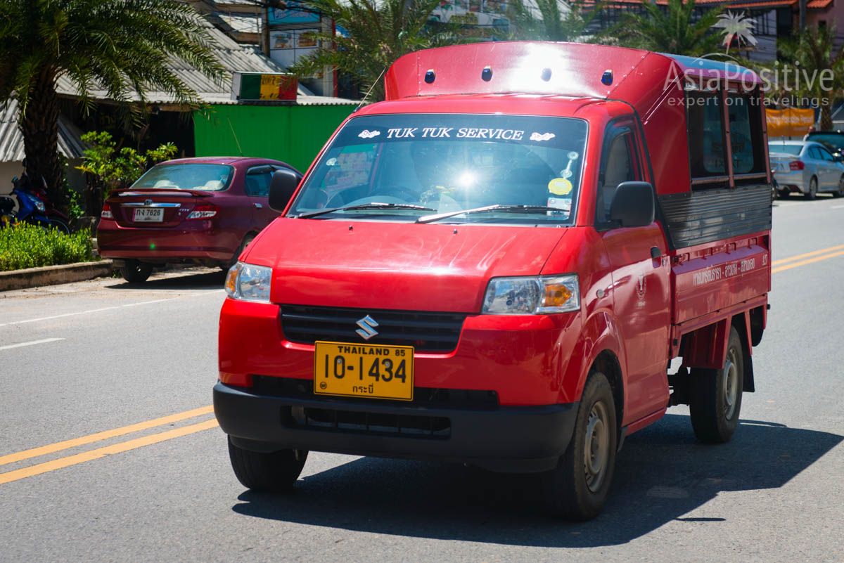 Tuk-tuk taxi on an Ao Nang street | Krabi, Thailand | Travel in Asia with AsiaPositive.com